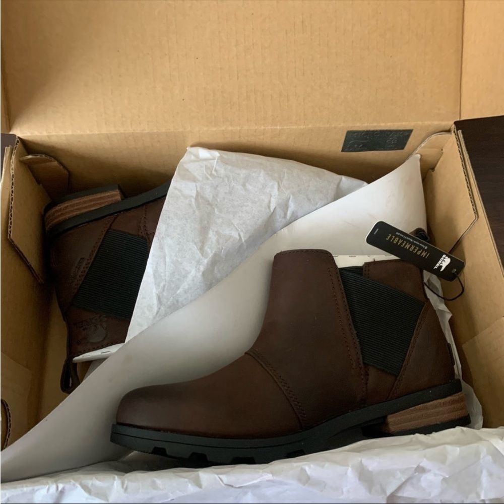 Sorel Emilie waterproof leather Chelsea boot size 6 - Picture 6 of 12